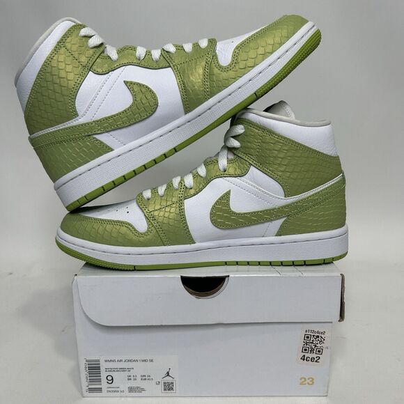 Nike Shoes Air Jordan 1 Mid WMNS SE “Python/Vivid Green” 2024 - Picture 3 of 6